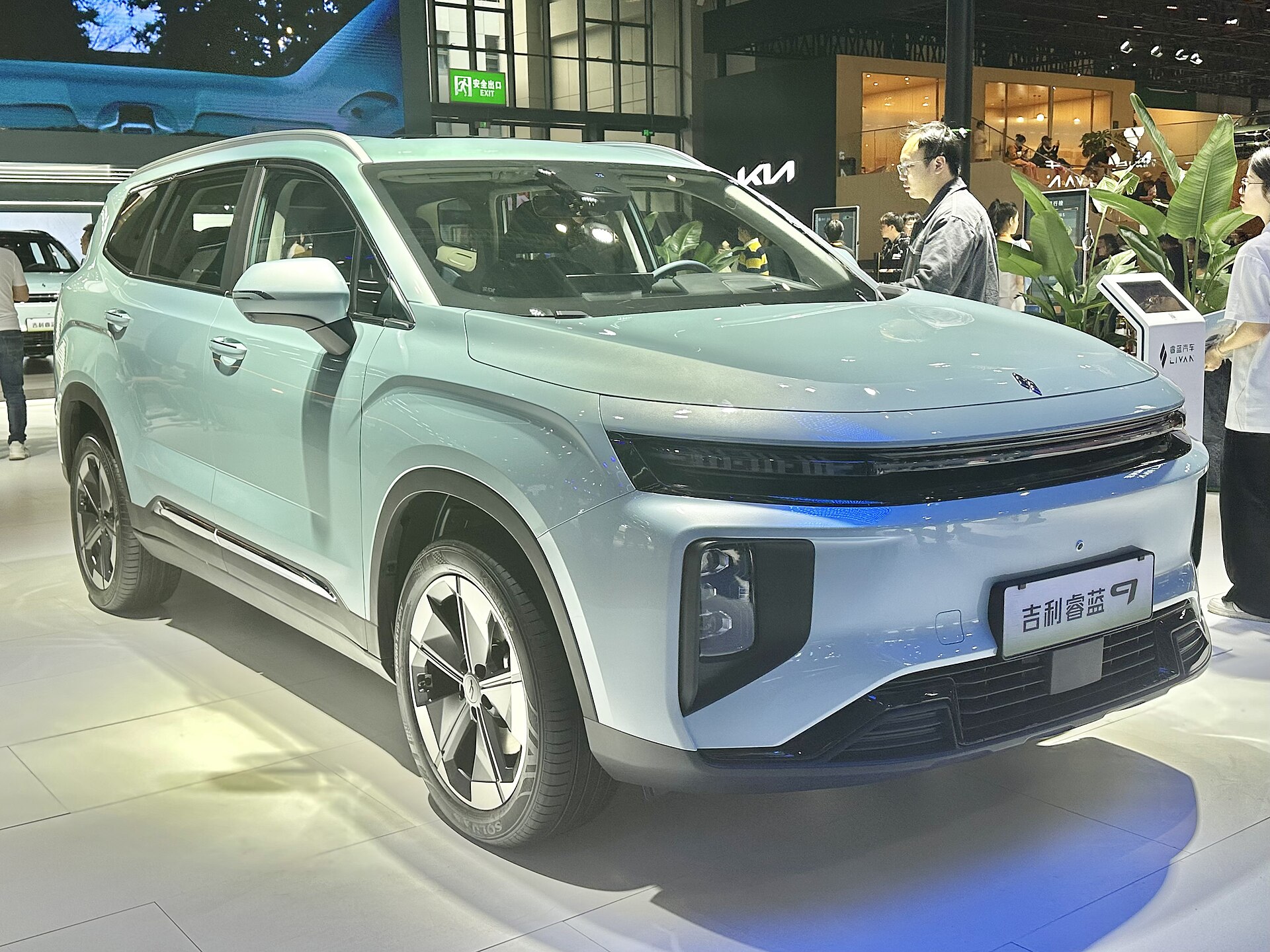 Livan 9 vehicle specification